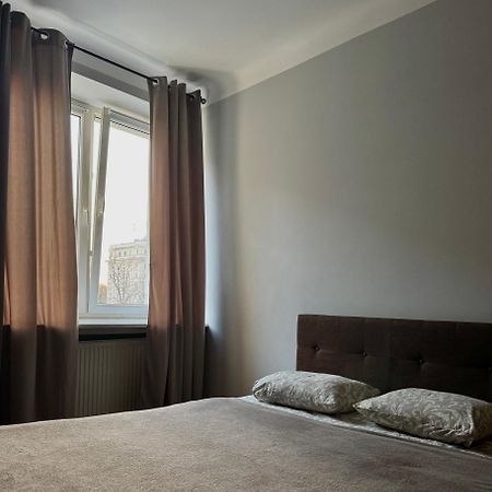 K22 Andersa 12 M Ratusz Arsenal Apartment Warsaw Exterior photo